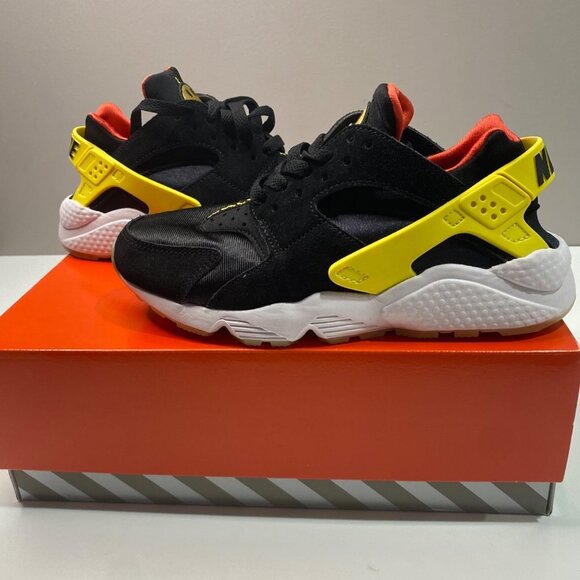 Nike Air Huarache Run Go The Extra Smile Black Yellow Women's Size 6 - Picture 2 of 8